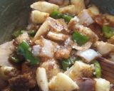 A picture of step 3 of Idli chili dry.