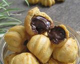 Foto langkah ke 13 dari resep Soes/Sus Kering isi Coklat.