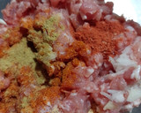 Foto del paso 1 de la receta: Hamburguesas de cerdo 🐷 con pan común y también libre de gluten💚😋