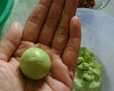 Foto langkah ke 4 dari resep Klepon ijo.