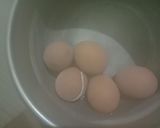 Foto langkah ke 3 dari resep Telur Pindang Coklat.