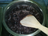 Ketan Hitam Kukus Kuah Gula Merah