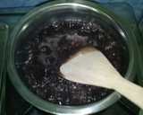 Foto langkah ke 3 dari resep Ketan Hitam Kukus Kuah Gula Merah.