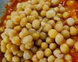 A picture of step 3 of White Matar Usal Pav.