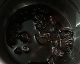 கருப்பு உலர் திராட்சை ஹல்வா(black dry grapes halwa recipe in tamil) ரெசிபி ஸ்டேப் 1 புகைப்படம்