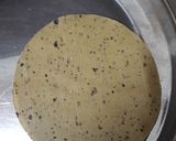 A picture of step 2 of Masala papad.