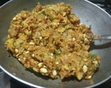 A picture of step 5 of Kachchi dabeli.