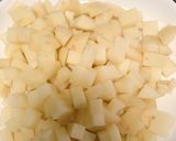 Hình bước làm 1 của món Salad Nga