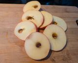 A picture of step 3 of Apple Jalebi.