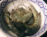 รูปขั้นตอนการทำที่ 1 ของ กุ้งอบเกลือ ทำง่ายๆ ทานเองที่บ้าน