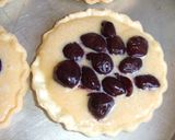 Foto del paso 3 de la receta Tartaletas de cerezas y almendras