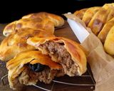 Foto del paso 12 de la receta: Empanadillas chilenas, versión con carne picada {en panificadora