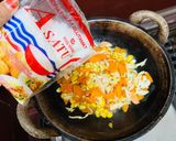 Foto langkah ke 4 dari resep Tumis wortel kol jagung.