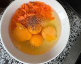 Hình bước làm 2 của món Trứng Tráng Thịt, Nấm Hương Tươi Và Cà Rốt