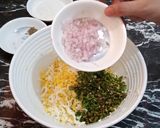 A picture of step 2 of Eggs Balls.