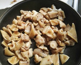 Foto del paso 5 de la receta: Oreja de cerdo a la gallega