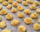 Foto langkah ke 3 dari resep Sus kering rasa keju.