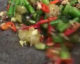 Foto langkah ke 5 dari resep Tumis Asam Cumi Jagung Muda.