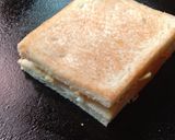 ચીઝ ક્રીમ તવા સેન્ડવીચ (Cheese Cream Tawa Sandwich Recipe In Gujarati) રેસીપી સ્ટેપ2ફોટો