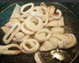 Foto del paso 5 de la receta: Calamares salteados con Habas, Ajetes y Guisantes