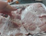 Foto del paso 1 de la receta: Pierna de cerdo enchilada / adobada