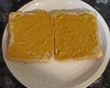 Foto del paso 1 de la receta: Sándwich al descubierto a los 3 quesos con ajo y orégano