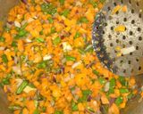 A picture of step 2 of Curry Chicken Sauce.