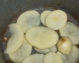 Foto del paso 3 de la receta: Bisteces de puerco con papas estilo Yucateco
