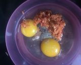 Foto langkah ke 2 dari resep Telor Dadar Pedas.