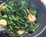 Foto langkah ke 4 dari resep Cah kailan udang.