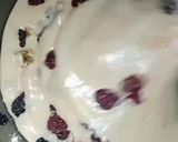 Foto langkah ke 2 dari resep Nougat dried cranberry and blueberry with almond.