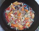 Foto langkah ke 4 dari resep Sosis Sayur Saus Tiram.