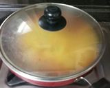 A picture of step 9 of Green peas curry.