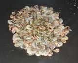 Foto langkah ke 1 dari resep Tumis Udang Cabe Hijau.