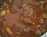 Foto del paso 3 de la receta: Niñitos envueltos en salsa con fideos