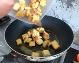 Foto langkah ke 3 dari resep Pizza Roti Tawar.