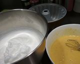 Foto del paso 2 de la receta Bundt Cake esponjoso de naranja y chocolate