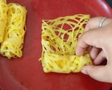 Foto langkah ke 5 dari resep Roti Jala.