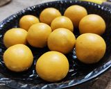 A picture of step 4 of Besan laddu.