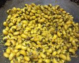 A picture of step 2 of Black Eye Beans Curry (without onion, garlic and tomato).