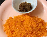 A picture of step 2 of Dates Halwa.
