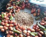 A picture of step 2 of Peanut Chilli Thecha (chutney).