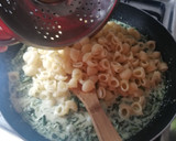 Foto del paso 5 de la receta: Pasta con crema de espinacas y nueces🌱