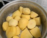 Foto langkah ke 1 dari resep Kentangkeju goreng.