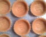 Foto langkah ke 3 dari resep Pie Susu Kismis.