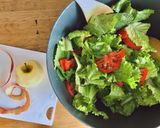 Hình bước làm 1 của món Salad Bò Xào & Hoa Hồng Sốt Dầu Dấm Mù Tạt