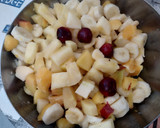 Foto del paso 3 de la receta: Ensalada con todas las frutas 🍒🍎🍑🍊🍍🍌🍋🥭