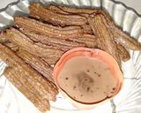 Foto langkah ke 2 dari resep Churros chocolatos nd saos chocolatos.