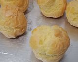Foto langkah ke 3 dari resep Kue soes isi vla.