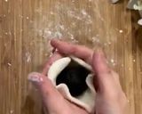 A picture of step 4 of The sticky rice cake with sweet black sesame paste.